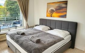 3 Zimmer Apartment mit Balkon